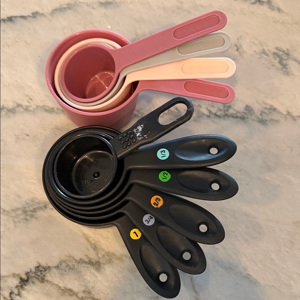 Pink and Black Measuring Cups Set